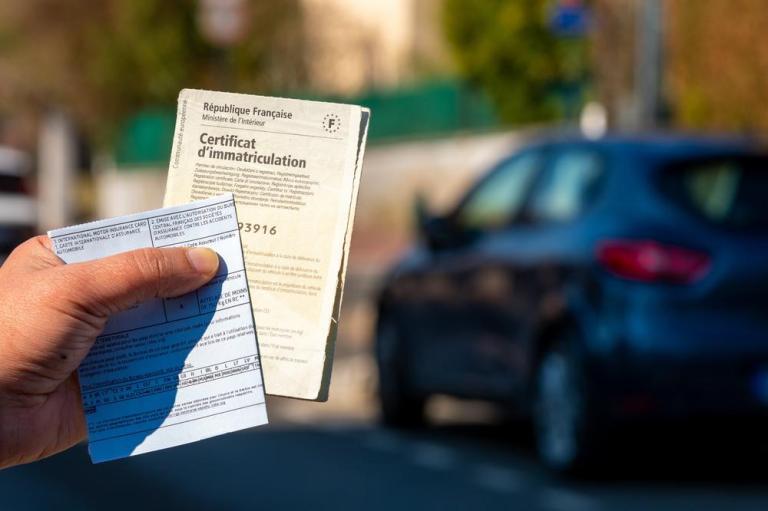 Changer sa plaque d'immatriculation à Toul suit des démarches précises